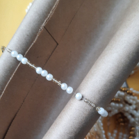 Лот от 60 броя ръчно изработени гривни с изкуствени перли и кристалче Сваровски , снимка 4 - Гривни - 44531638