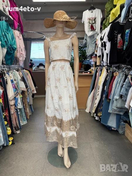 Комплект от бюстие и пола , снимка 1