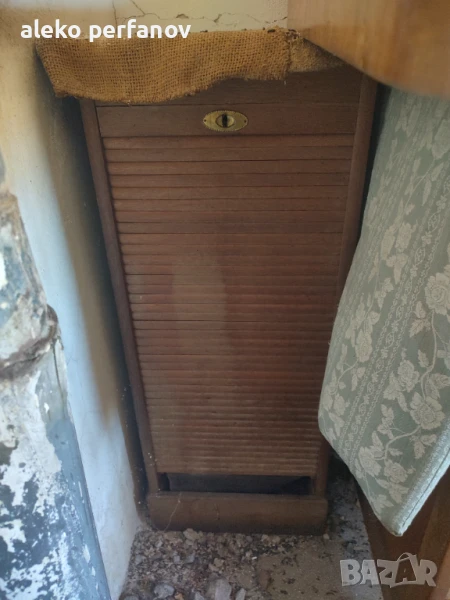 Шкаф за папки и канцеларски , снимка 1