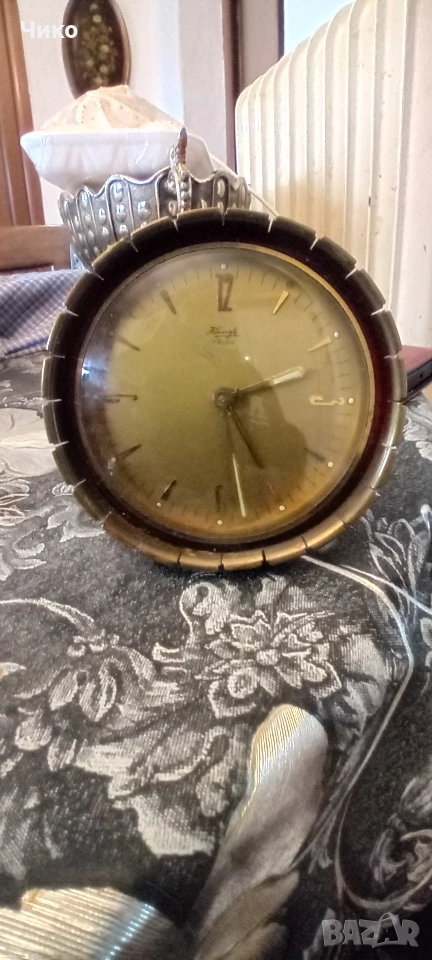 Стар настолен немски часовник , снимка 1