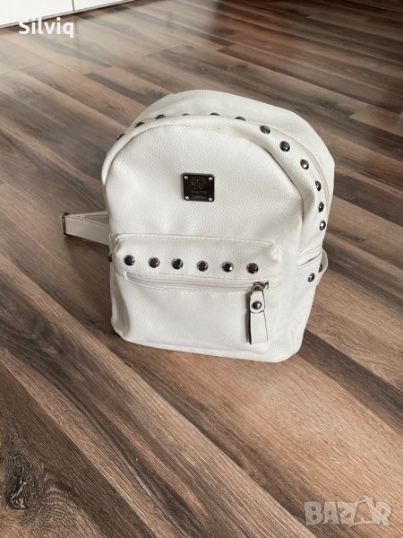 Дамска кожена раничка , снимка 1