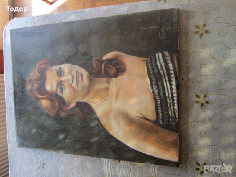 Картина масло върху платно Портрет Жена подписана , снимка 1