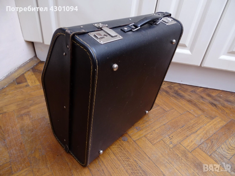 Много запазен куфар за акордеон, снимка 1