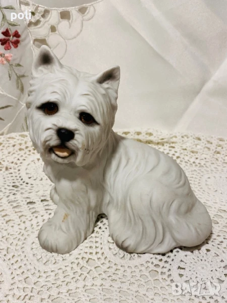 порцеланова статуетка , снимка 1