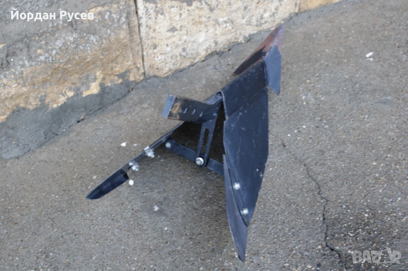 Продавам регулируем браздир, снимка 1