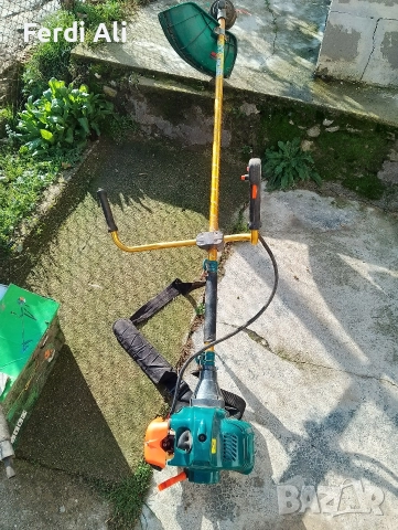 Продавам мощен трион за косене
