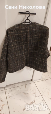 Дамско сако, снимка 4 - Сака - 53876097
