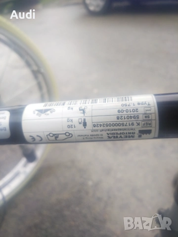 Сгъваема инвалидна рингова количка със степенки Марка: INVACARE Ширина на седалката 45см Дълбочина 4, снимка 6 - Инвалидни колички - 54009941