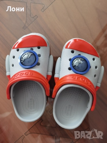 Сандали за момче Crocs, снимка 2 - Детски сандали и чехли - 52167493