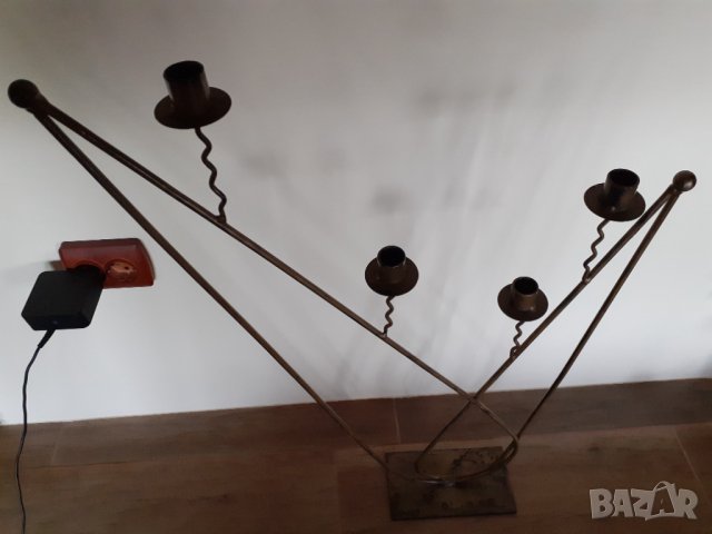 Бароков Масивен висок железен свещник - идеален за механа