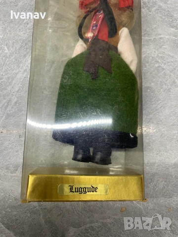 Кукла Handicraft Original Svensk Folkdrakt с кутия, снимка 6 - Антикварни и старинни предмети - 53956699