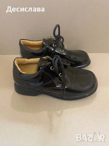 Детски лачени обувки 24 номер, снимка 2 - Детски обувки - 52047053