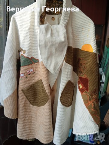 Пелерина от кадифе с красиви апликации 