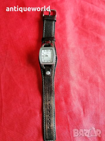 Дамски Часовник  FOSSIL, снимка 2 - Антикварни и старинни предмети - 40365126