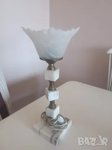 Мраморна нощна лампа, снимка 7 - Настолни лампи - 50045437