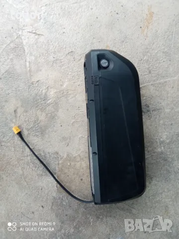 чисто нова батерия със зарядно.