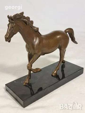 Бронзова фигура кон  3/3, снимка 2 - Статуетки - 47977658