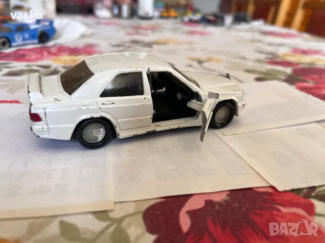 Matchbox Superkings Mercedes 190E, снимка 4 - Колекции - 50141213