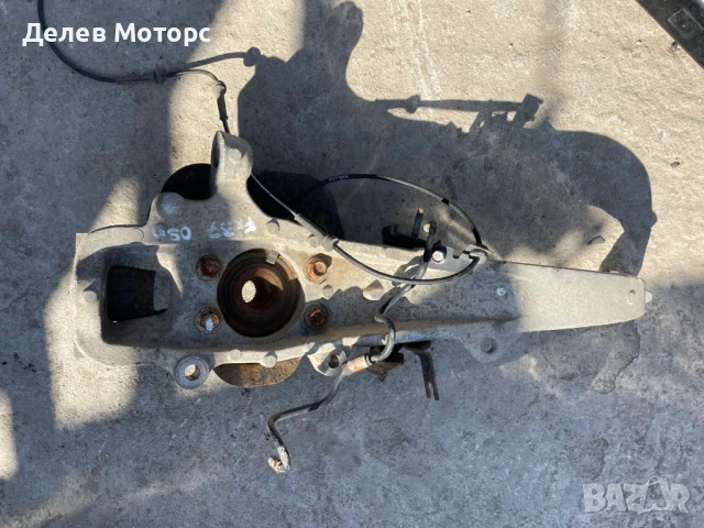 Шенкел главина ляв за Infiniti FX 37 S, 320 ph., 2009, engine VQ37VHR, 157 000 km, снимка 2 - Части - 50821884