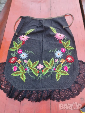 НАРОДНА НОСИЯ - ПРЕСТИЛКА