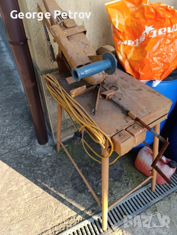 Ъглошлайф с фиксатор, снимка 2 - Циркуляри - 50758699