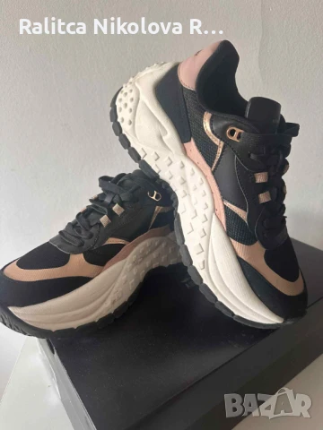 Armani Exchange , снимка 2 - Маратонки - 50930123