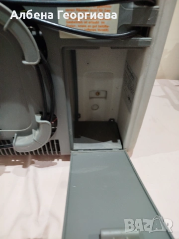 Къмпинг хладилник Mobil Cooler Electrolux 12/220 V/ GAZ, снимка 12 - Хладилни чанти - 53301650