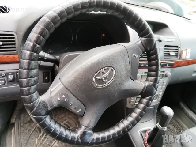 Продавам Тойота Авенсис 1,8 бензин, снимка 4 - Автомобили и джипове - 56277308