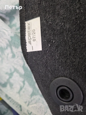 Продавам оригинални немски мокетни стелки за VW T-ROC., снимка 3 - Аксесоари и консумативи - 52181760