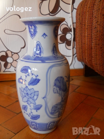 Колекционерски порцеланови вази, снимка 4 - Антикварни и старинни предмети - 49413047