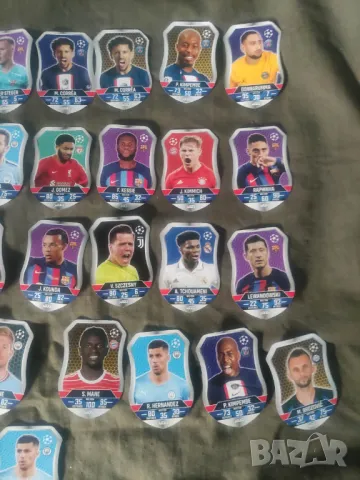 Продавам карти на футболисти, снимка 9 - Колекции - 47415777