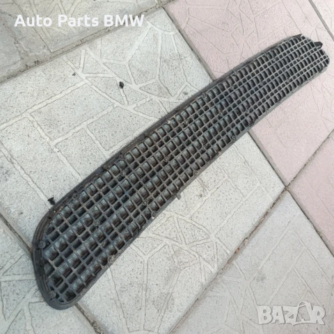 Решетка преден капак BMW E65 E66 Решетка преден капак БМВ Е65 Е66, снимка 2 - Части - 50930016