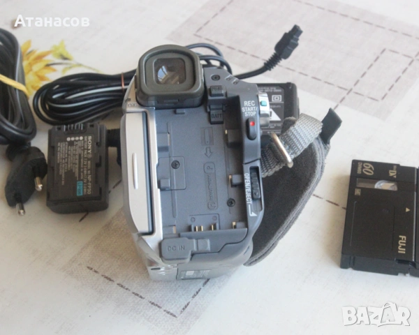 SonyDCR-HC17E мини DV камера, снимка 9 - Камери - 54325995