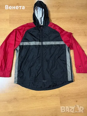 Мъжка яке ветровка Nike.Размер XL.