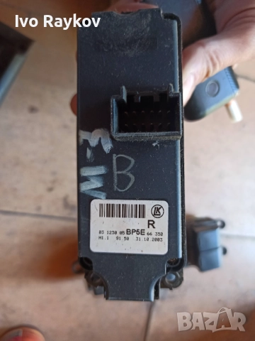 Панел бутони Mazda 3 , снимка 2 - Части - 52579225