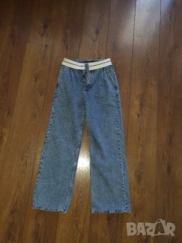 Дънки с интересен колан