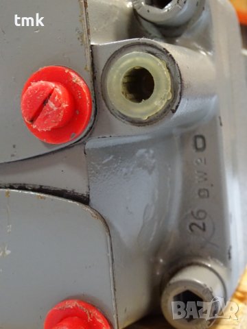 хидравличен мотор ABEX Denison M1C 052 21N00 V280 Hydraulic vane motor, снимка 6 - Резервни части за машини - 38639263