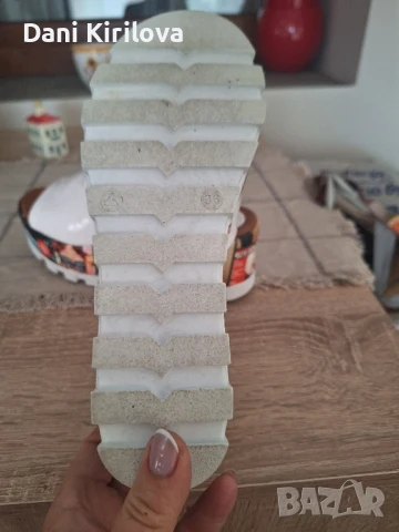 Нови дамски чехли, снимка 9 - Чехли - 50530451