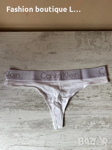 Нови оригинални бели памучни прашки на марката Calvin Klein размер S