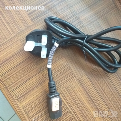 11 БРОЯ ЗАХРАНВАЩИ КАБЕЛИ ЗА КОМПЮТЪР И МОНИТОР /виж описанието/, снимка 2 - Кабели и адаптери - 53007645