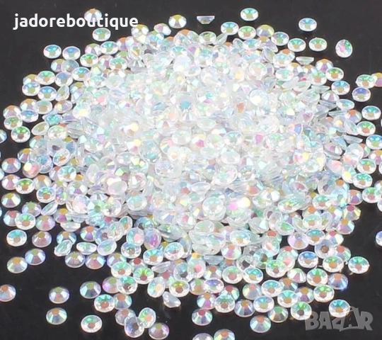 Камъчета за декорация прозрачни с отблясък - 2 мм, 3 мм