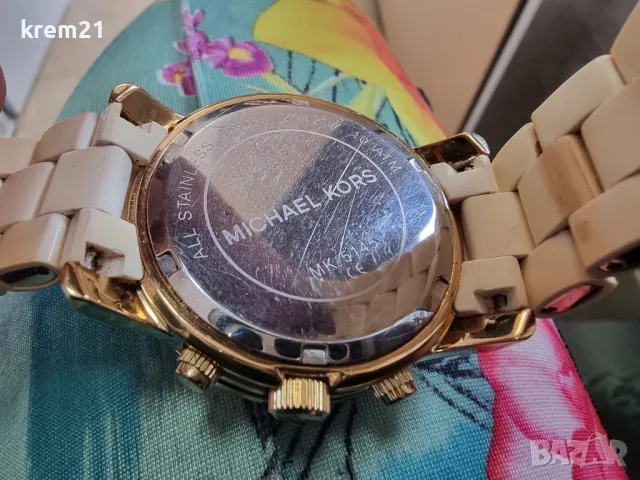 Michael Kors дамски часовник, снимка 5 - Луксозни - 47604300