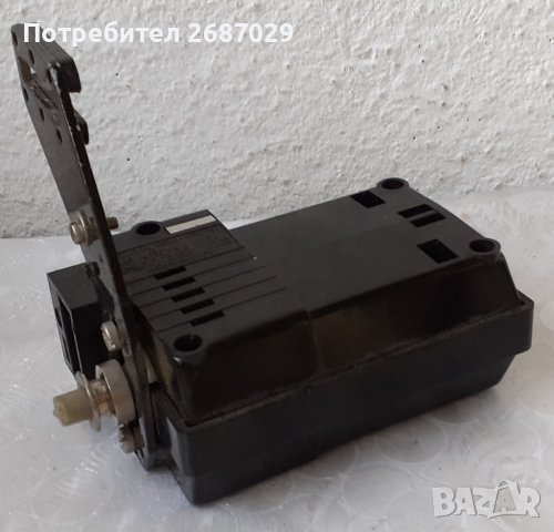 Стар двигател за шевна машина, кутия Грицнер, Руска детска шевна машина, червена, снимка 9 - Други - 38727161