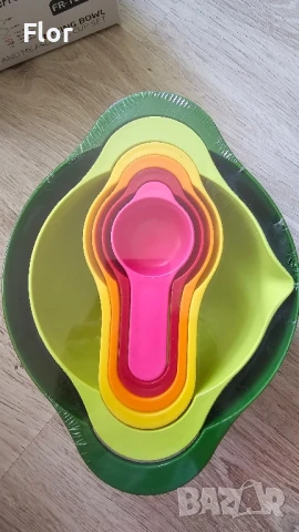 Luigi Ferrero мерителни лъжички и купи за смесване, снимка 2 - Прибори за хранене, готвене и сервиране - 50671961