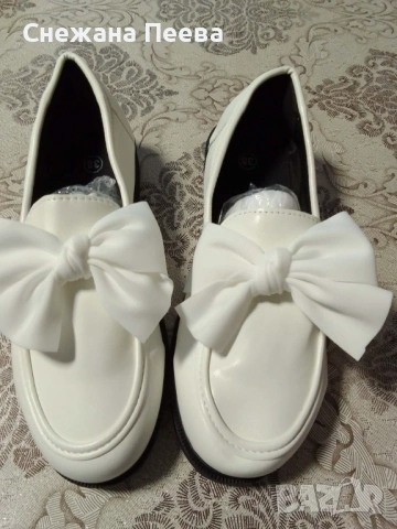 Нови дамски обувки