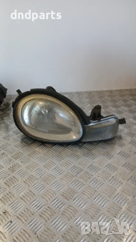 Десен фар Chrysler Neon 2000г.