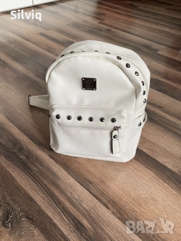 Дамска кожена раничка 