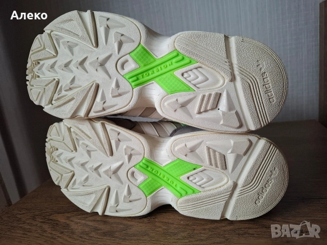 Adidas Yung- 96 маратонки 42 номер. , снимка 10 - Маратонки - 54171957