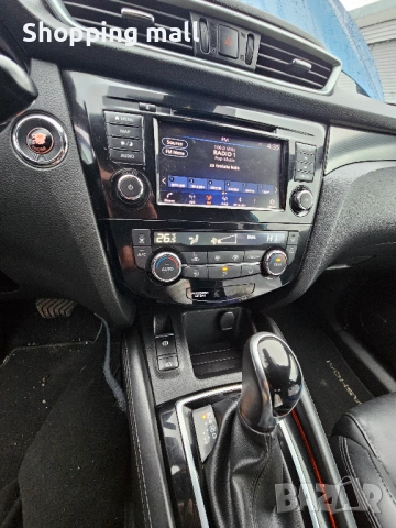 NISSAN Qashqai 1.7 dCi 4x4 Tekna , снимка 14 - Автомобили и джипове - 53256523