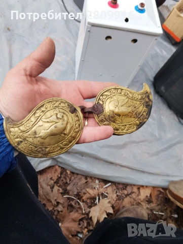 Възрожденска бронзова пафта, снимка 2 - Антикварни и старинни предмети - 52918815
